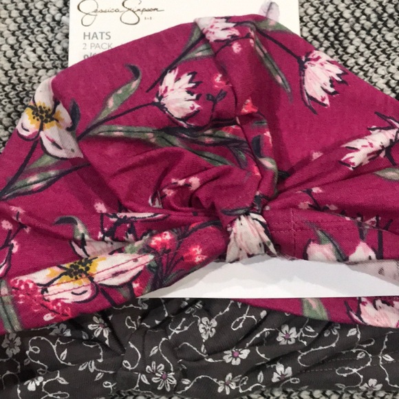 🌈 Jessica Simpson Beanies🌈 - Picture 4 of 7